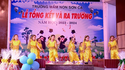 Hình ảnh lễ tổng kết và ra trường